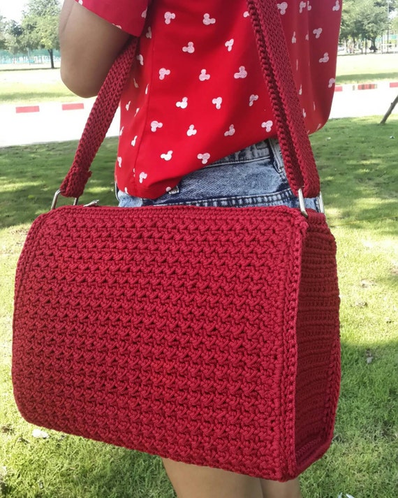 Crimson cross-body bag Crochet Bagleather bagfor by SiriwanBag