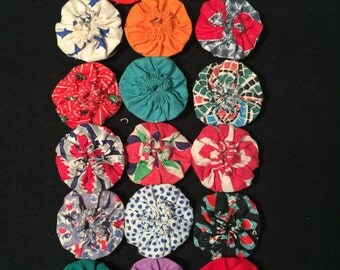 Vintage Button Covers popcorn quilt (17 count)
