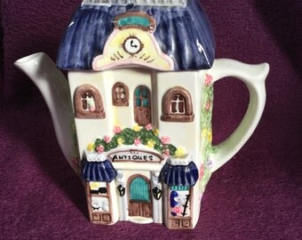 Antique Shop teapot by Leonardo