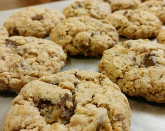 LACTATION COOKIES || Homemade Lactation Cookies || Milk Cookies || Milk Chocolate Dark Chocolate Oatmeal Cookies (1 Dozen)