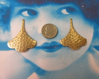 Brass Ox Plated Hammered Ginkgo Leaf Drops 442BOX x2