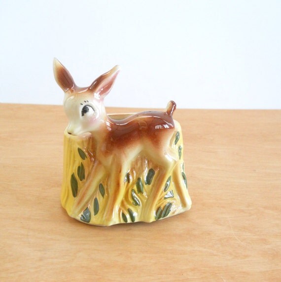 Vintage USA Deer Planter Vintage Yellow and Green Animal