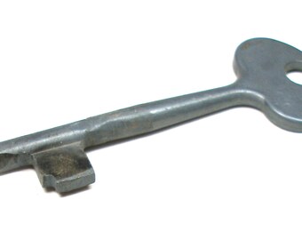 Long Skeleton KEY for altered art or jewelry.
