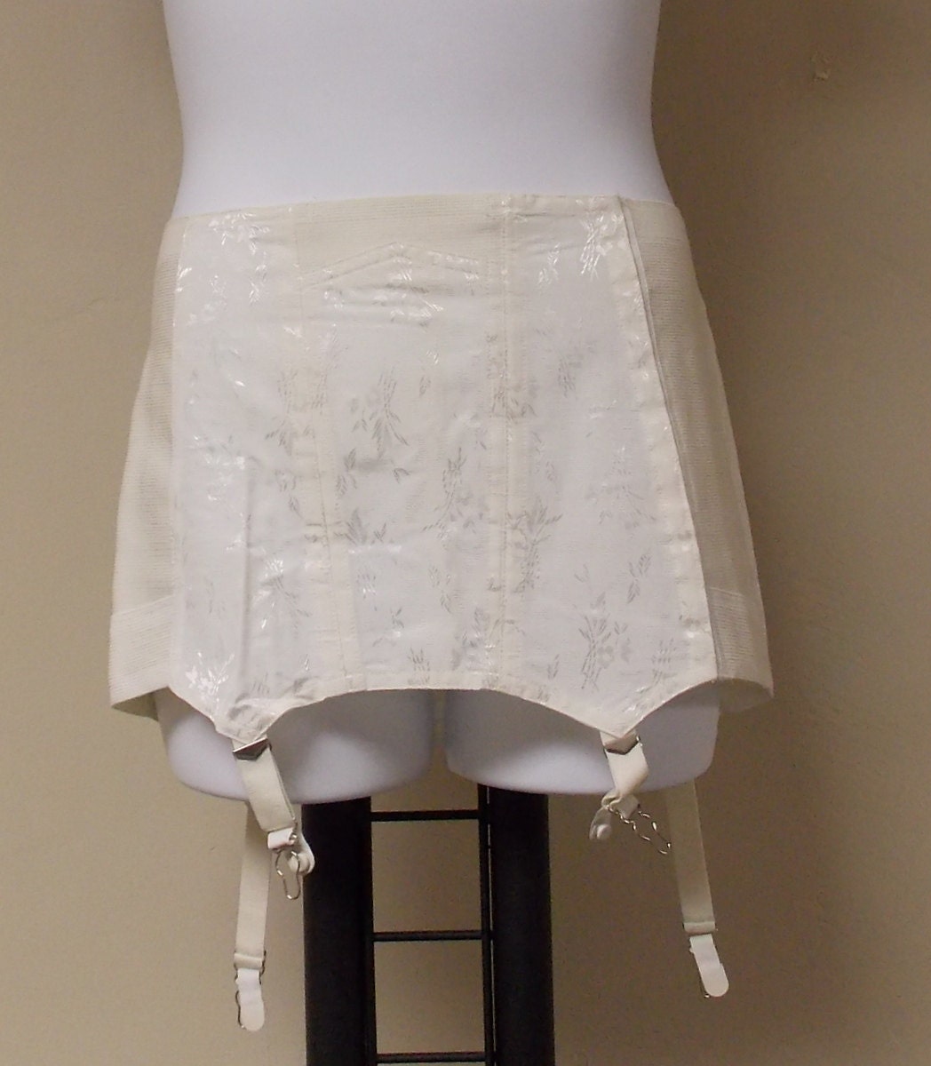 Vintage garter girdle hook eye close JC Penney 9802 off white