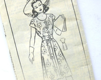 1940s Vintage Dress Pattern - Mail Order 8590 - Flared Skirt Frock with Scalloped Bodice Detail and Sewn in Belt / Size 14