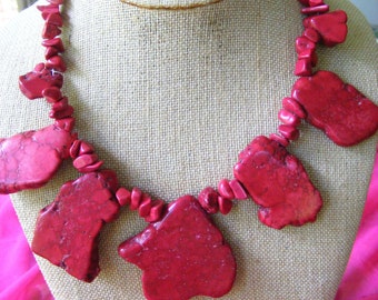 Red Turquoise Freeform Slab Nugget Red Turquoise Chip Beaded Necklace