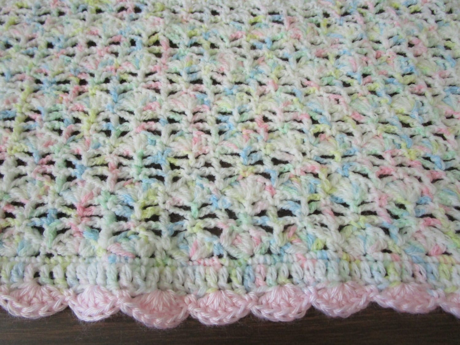 shell baby crochet blanket patterns Shell Pattern Crochet Blooming Stitch Crochet Easy Blanket