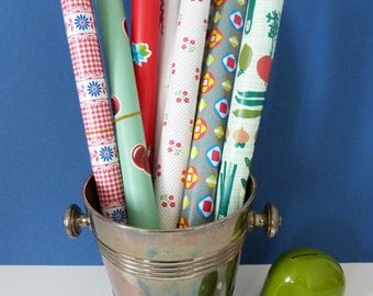 Patterned contact paper sticky backed plastic