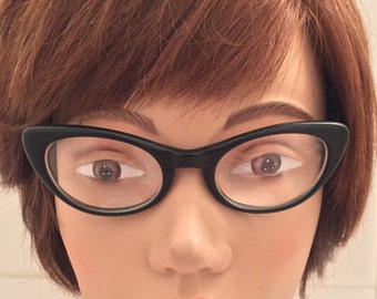 Vintage Black Horned Rimmed Cat Eye Eyeglasses Frames Marine Feature Retro Free Ship!