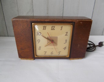 Vintage General Electric Clock