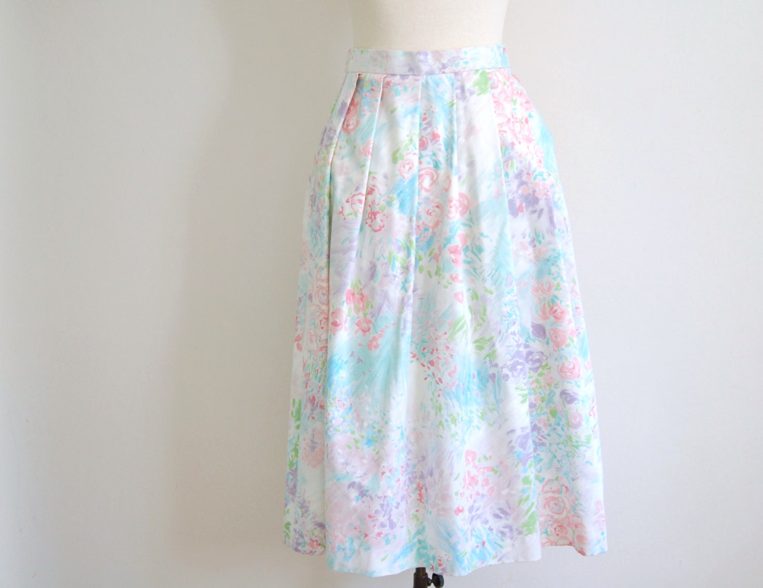 pastel floral skirt vintage 80s light pink by KranzelicVintage