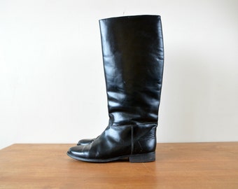 Handmade Boots for women can be personalised.