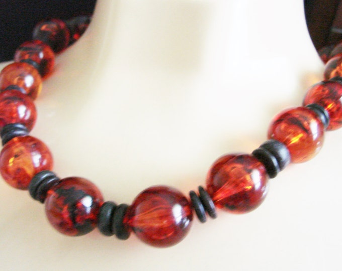 Vintage Amber Lucite Bead Necklace / Wood Beads / 1960s 1970s / Jewelry / Jewellery