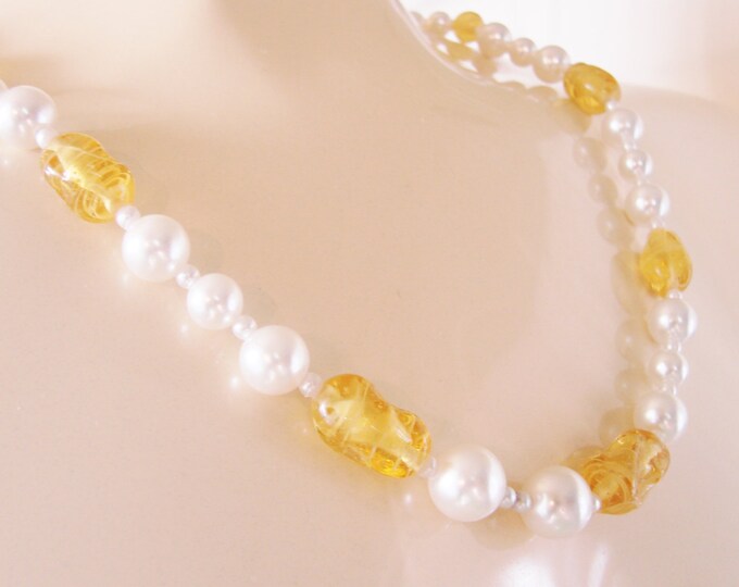 Vintage Citrine Art Glass Bead Pearl Necklace / Molded Glass Beads / Jewelry / Jewellery