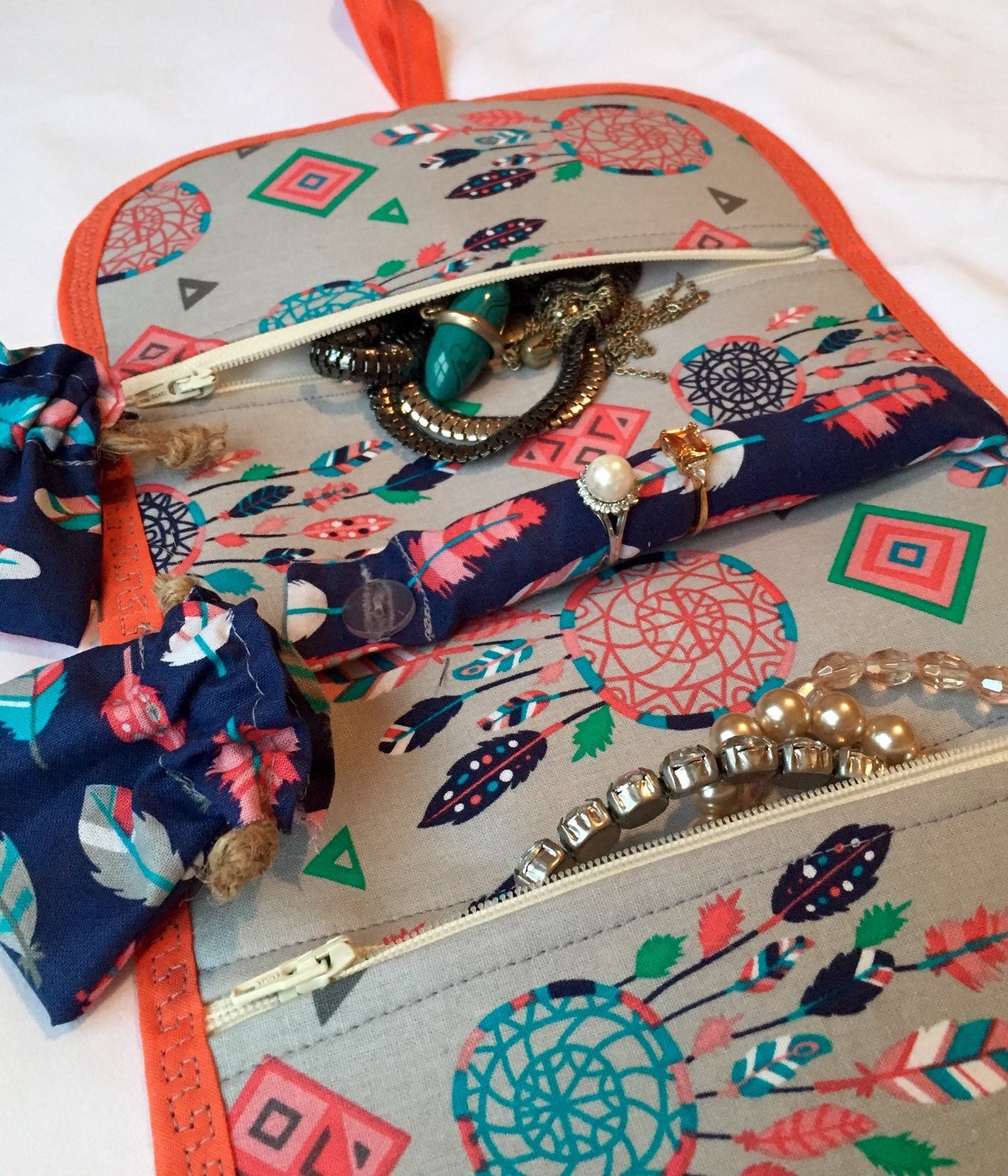 Jewelry Roll Travel Case with 2 Earring Pouches Ring Zipper