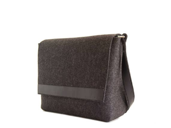 Mens MESSENGER BAG / black messenger bag / felt and leather messenger bag / mens satchel / messenger bag for men / mens bag / made in Italy