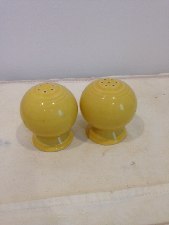 fiesta salt and pepper shakers vintage yellow
