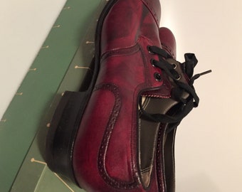 1950s Vintage Women's Shoes OXFORD Shoes Ladies Oxfords Leather oxfords Red & Black,Genuine Soft LEATHER New Old Stock