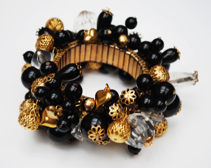 Black Gold Expansion Bracelet cha cha bracelet lucite plastic gold filigree beads mid century