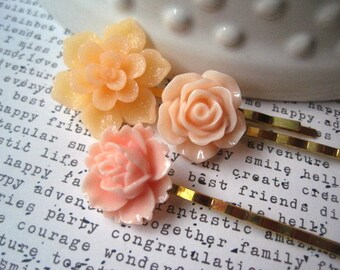 Peach Bobby Pin Set, Flower Hairpins, Peach Flower Bobby Pins, Wedding Hair Accessory, Prom Hair Accessory, Bridesmaid Gift