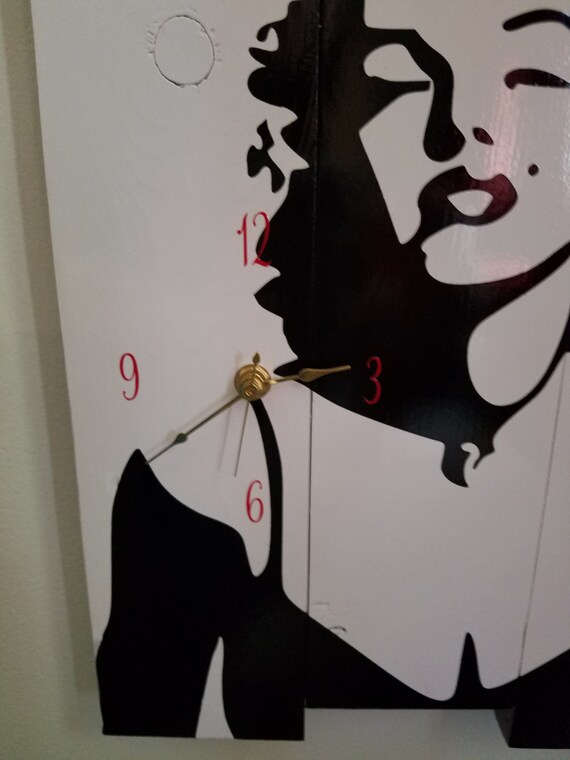 Marilyn Monroe Clock