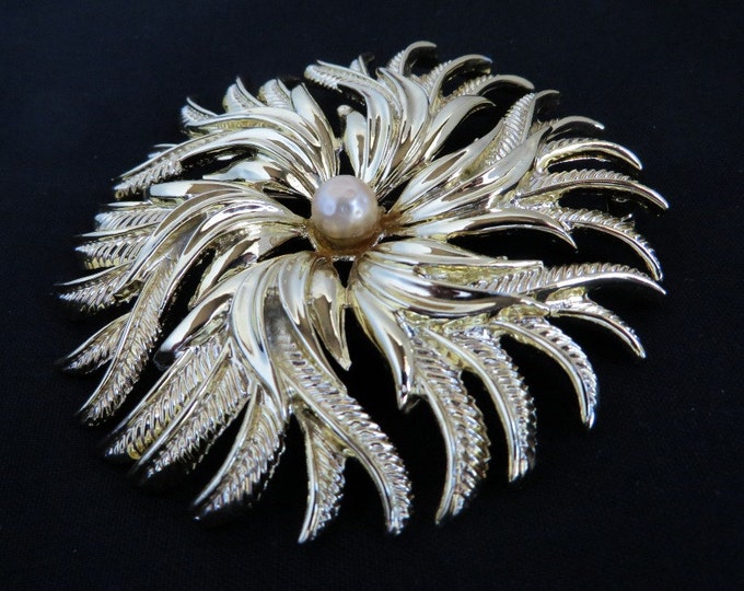 Cathe Brooch Pendant Vintage Sunburst Flower Gold Tone Pendant Pin