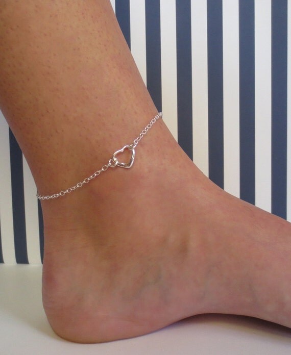 Items similar to Open Heart Anklet/Gold Heart Ankle Bracelet/Minimalist