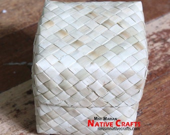 Mini Lauhala Baskets, minimum order = 50 pcs