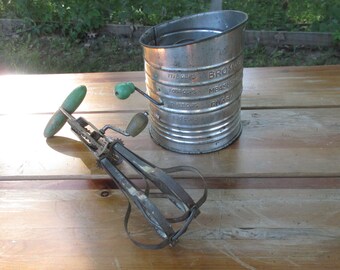 sifter and mixer - green handles