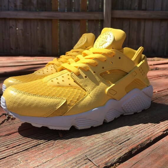 neon yellow huaraches