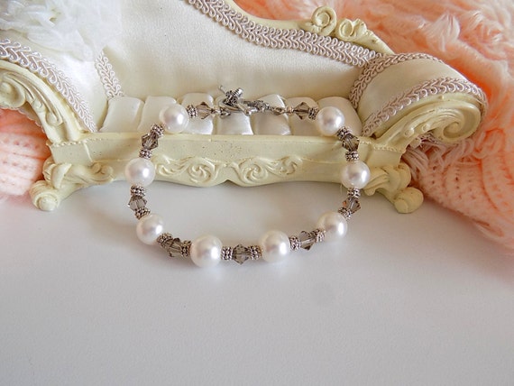 Swarovski White Pearl Bracelet Victorian Style Bracelet Wedding Bracelet Bridal Pearl Bracelet Victorian Jewelry