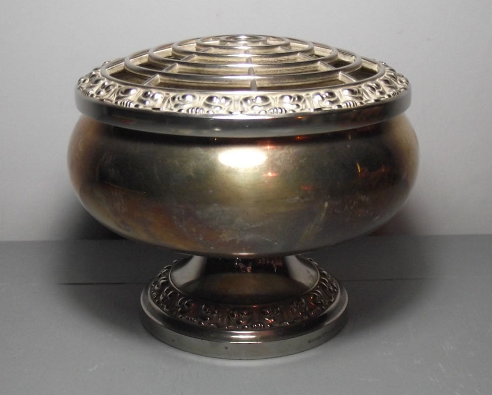 Vintage Silver Plated Rose Bowl/Plated Posy Bowl/Flower