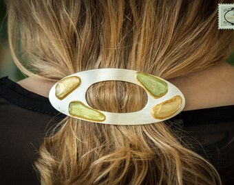 Silver brushed metal hairclip, small shaded glasses white and pale green