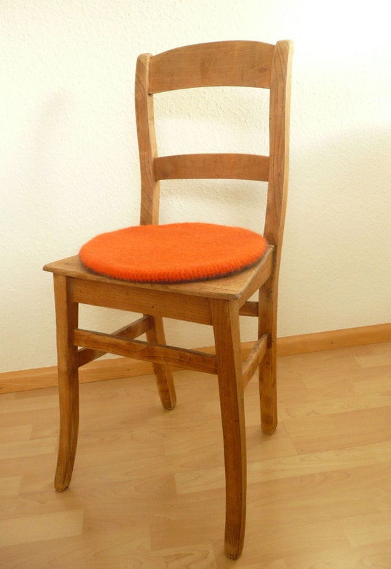 felted round cushion