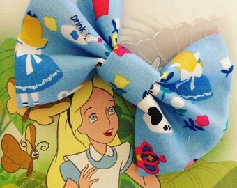Alice in Wonderland fabric bow, Disney hair bow