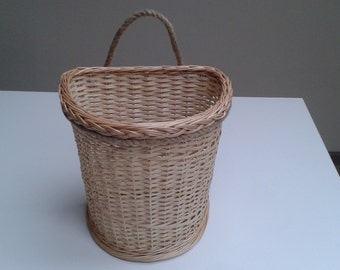Door basket, willow wall basket, hanging wall basket, cottage chic decor, beach house, christmas