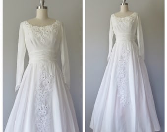 50s wedding gown size XS / vintage wedding gown
