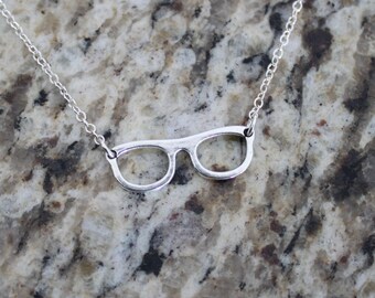 Eye Glasses necklace in Antique Silver