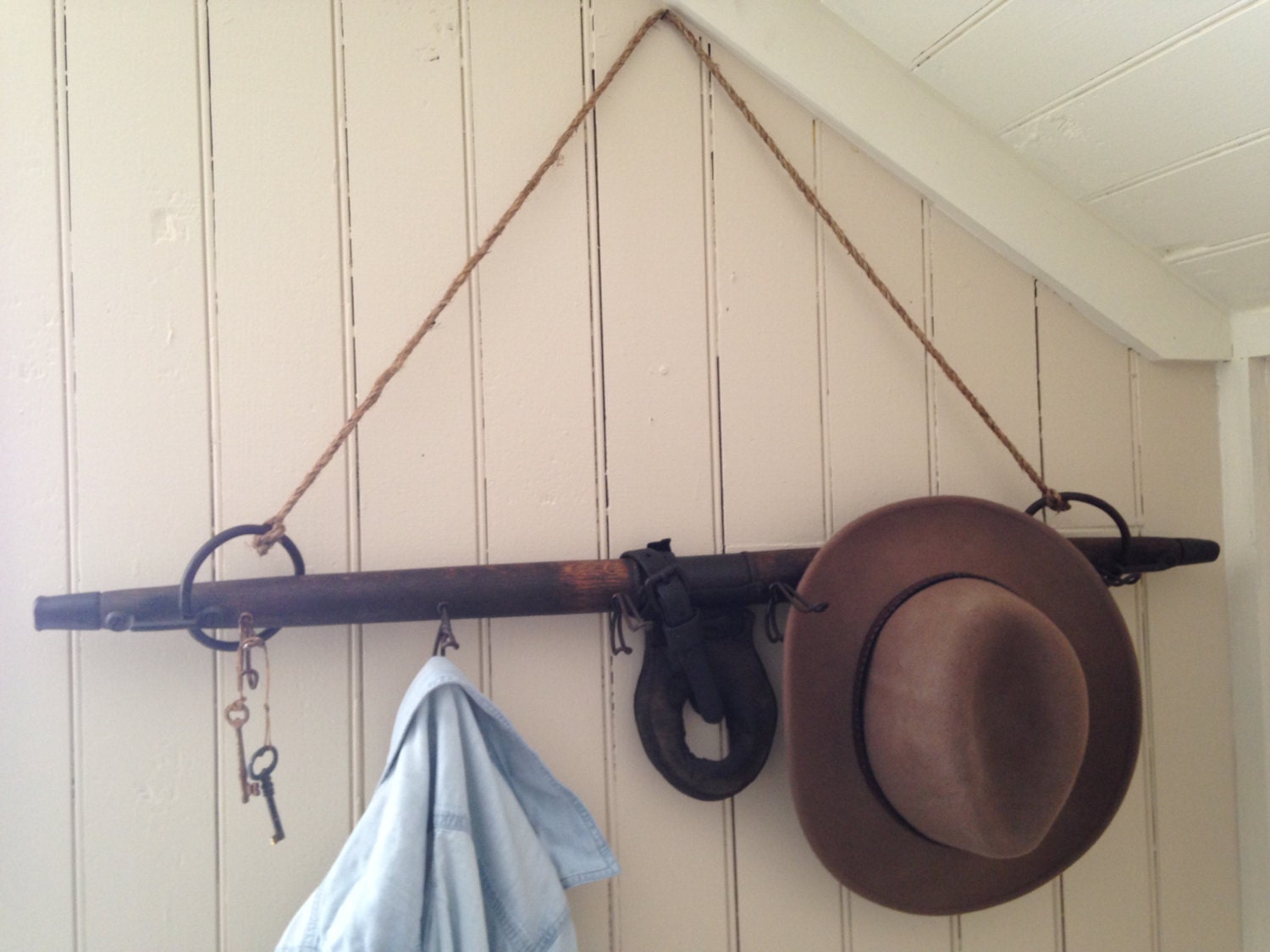 antique hanging Wall Coat Rackreclaimed horse yokehat