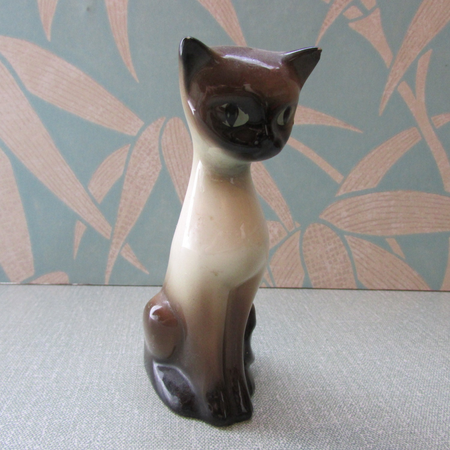 siamese cat ceramic figurine