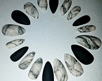 Marble Stiletto Nails- Press on Nails- Glue on Nails- Acrylic Nails- Artificial Nails- False Nails- Faux Nails- Matte Nails- Fake Nails