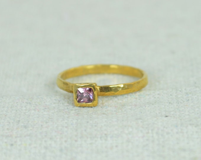 Square Alexandrite Ring, Gold Filled Alexandrite Ring, Junes Birthstone Ring, Square Stone Mothers Ring, Square Stone Ring, Gold Ring
