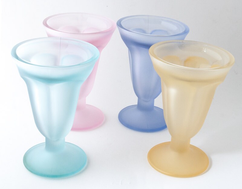 LIBBEY DESSERT GLASSES. Libbey KaDinks Frosted by