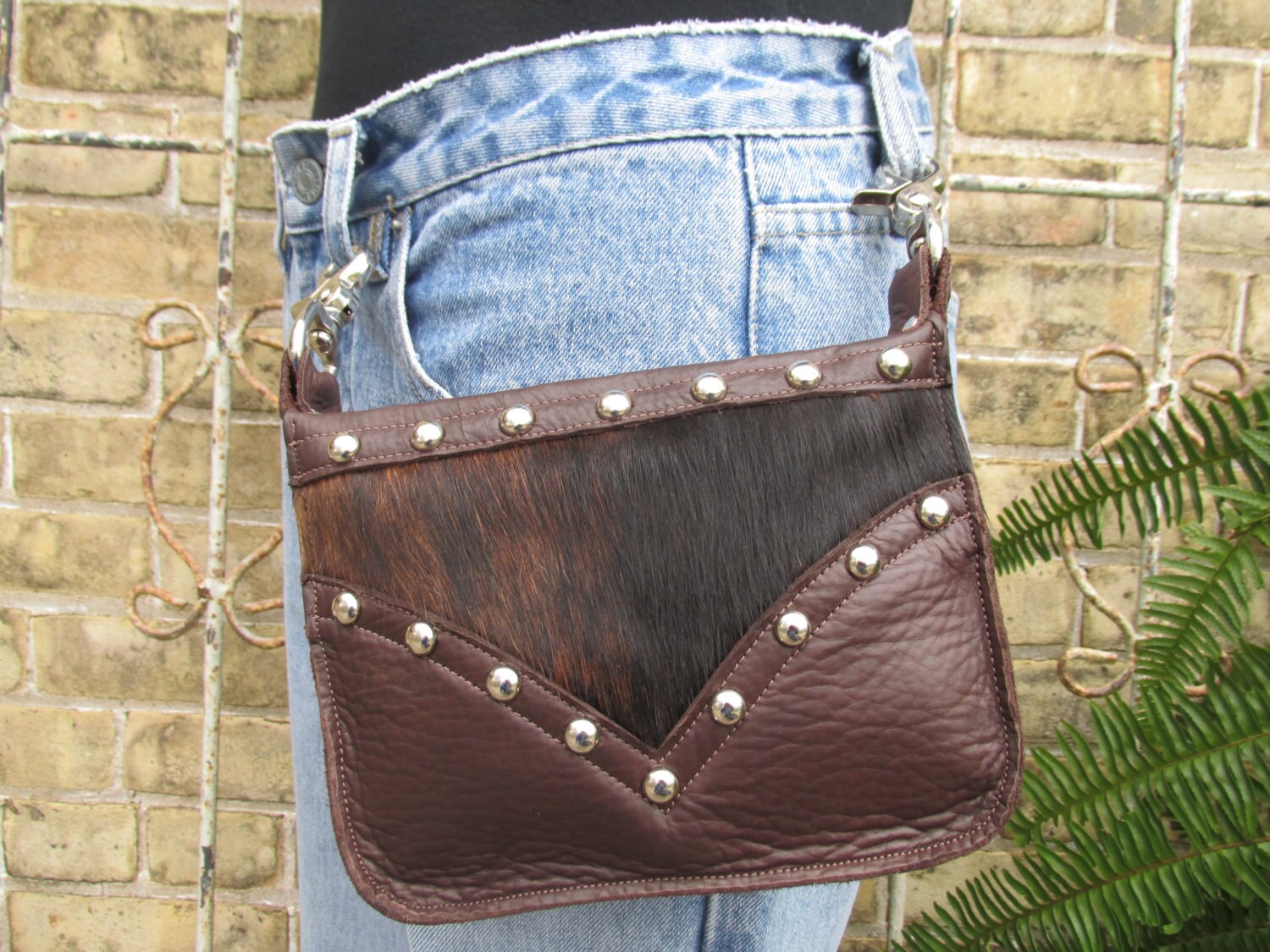 leather hip pouch