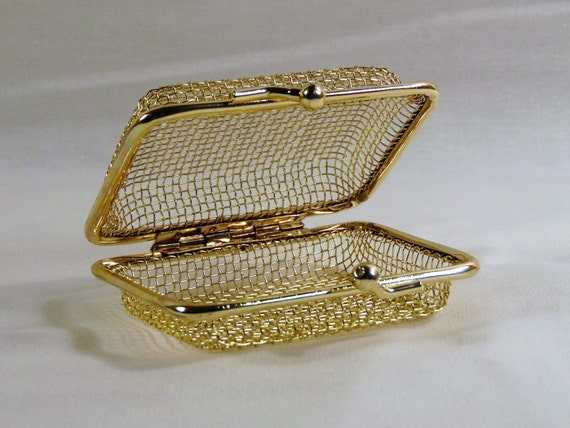 Vintage Gold Tone Wire Mesh Mini Coin Purse