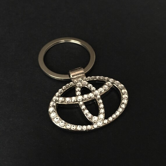 BLING Toyota Keychain with crystals / Toyota by LaVostraDolceVita