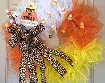 halloween candy corn wreath with trick or treat sign glittered candies halloween spray and - Halloween Candy Wreath halloween candy corn wreath with trick or treat sign glittered candies halloween spray and - Halloween Candy Wreath