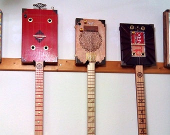 Cigar Box Guitar / CBG 15-voice
