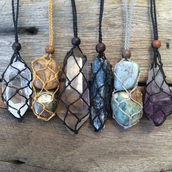 Macramé pouch necklace crystal not included