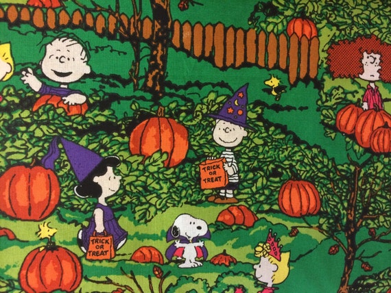 Peanuts Charlie Brown Halloween fabric Its the great pumpkin